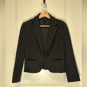 Amanda + Chelsea stretchy soft cropped blazer